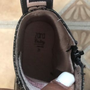 Black Zara ankle boots for toddler